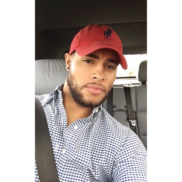 Meet your Posher, Taylor - Picture 2 of 2